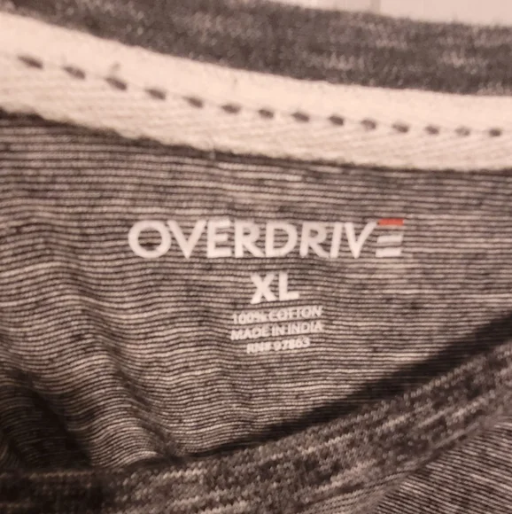 Long Sleeve shirt- Size XL - Picture 3 of 3